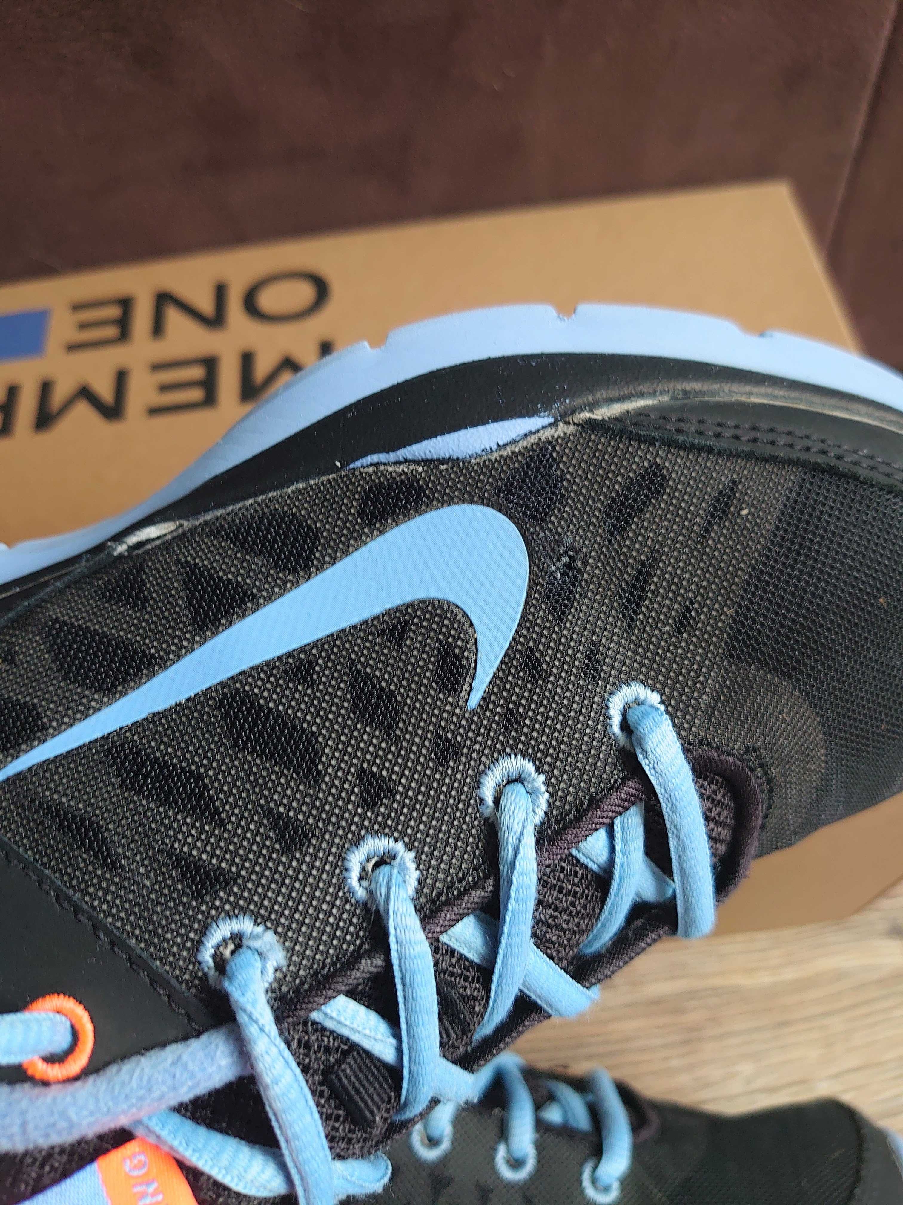 Nike Buty do biegania 38