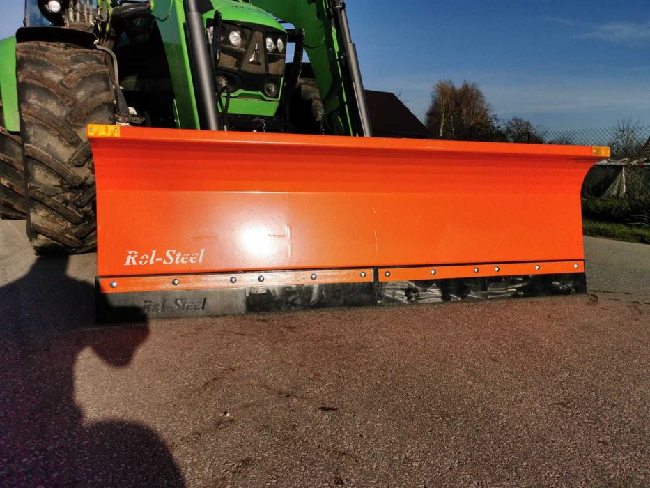 Pług do śniegu do ładowacza czołowego tura  euro ramkę 1,5m 2m 2,5m 3m