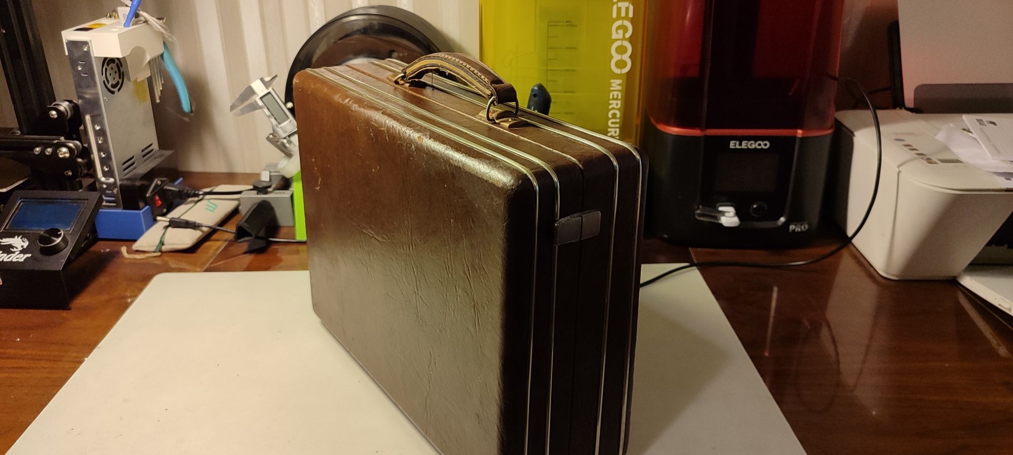 Gramofon walizkowy Wilson Diplomat