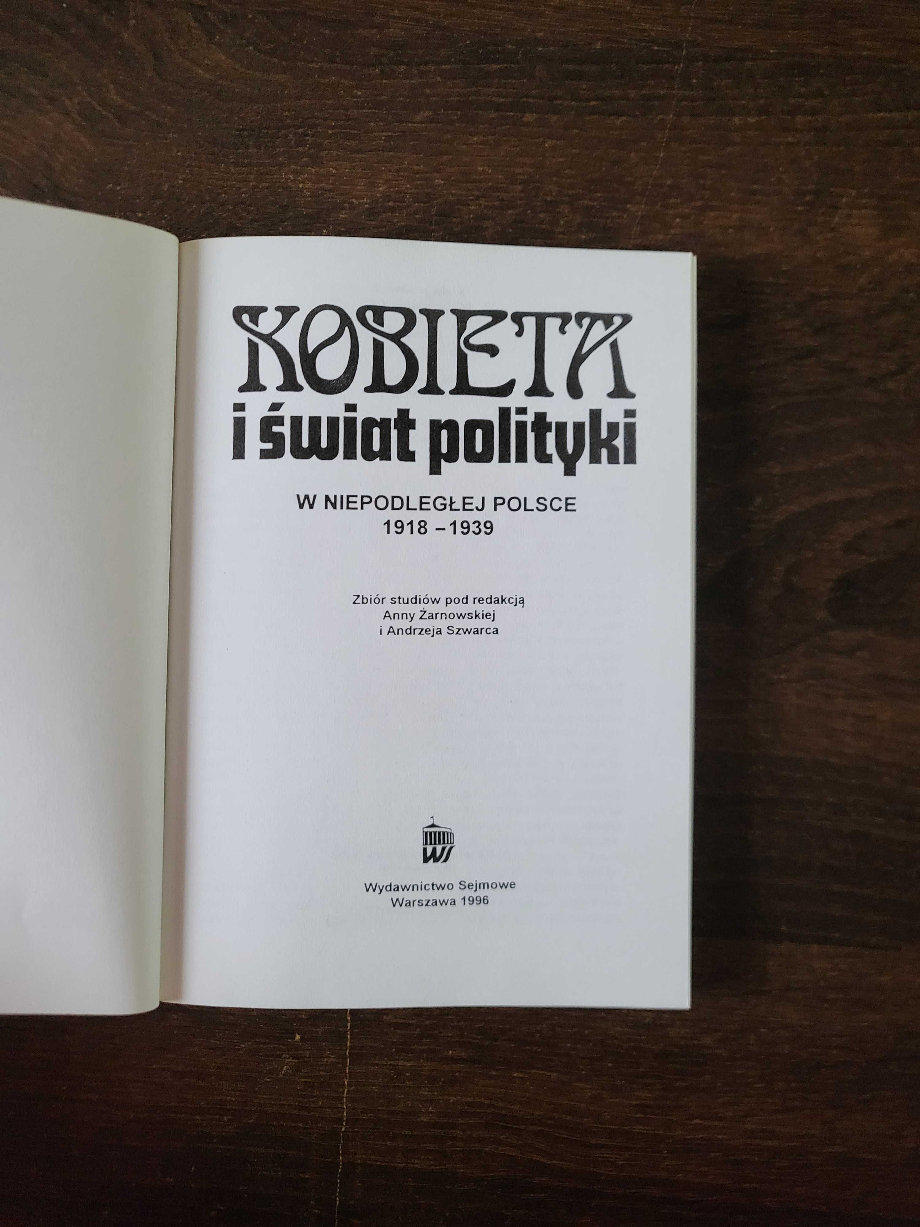 Kobieta i świat polityki