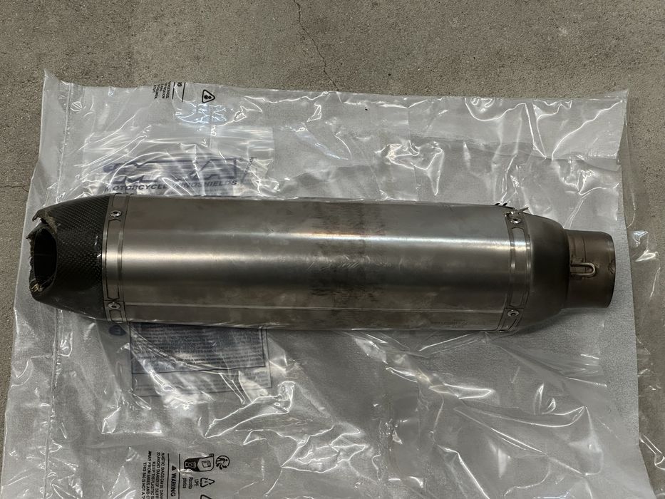 Akrapovic S1000rr / HP4 Competition