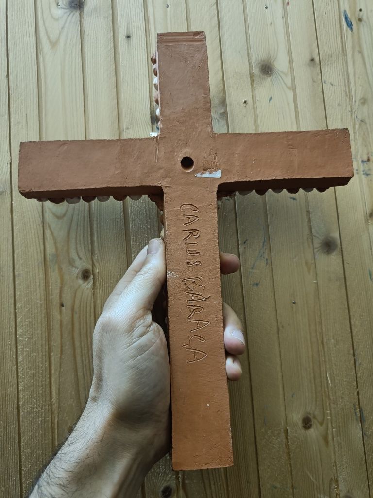 Crucifixo em barro de Barcelos
