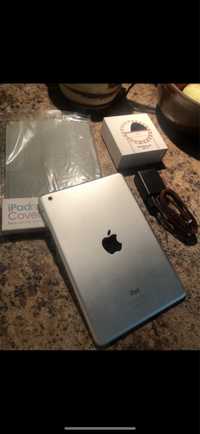 Tablet iPad Apple - stan idealny