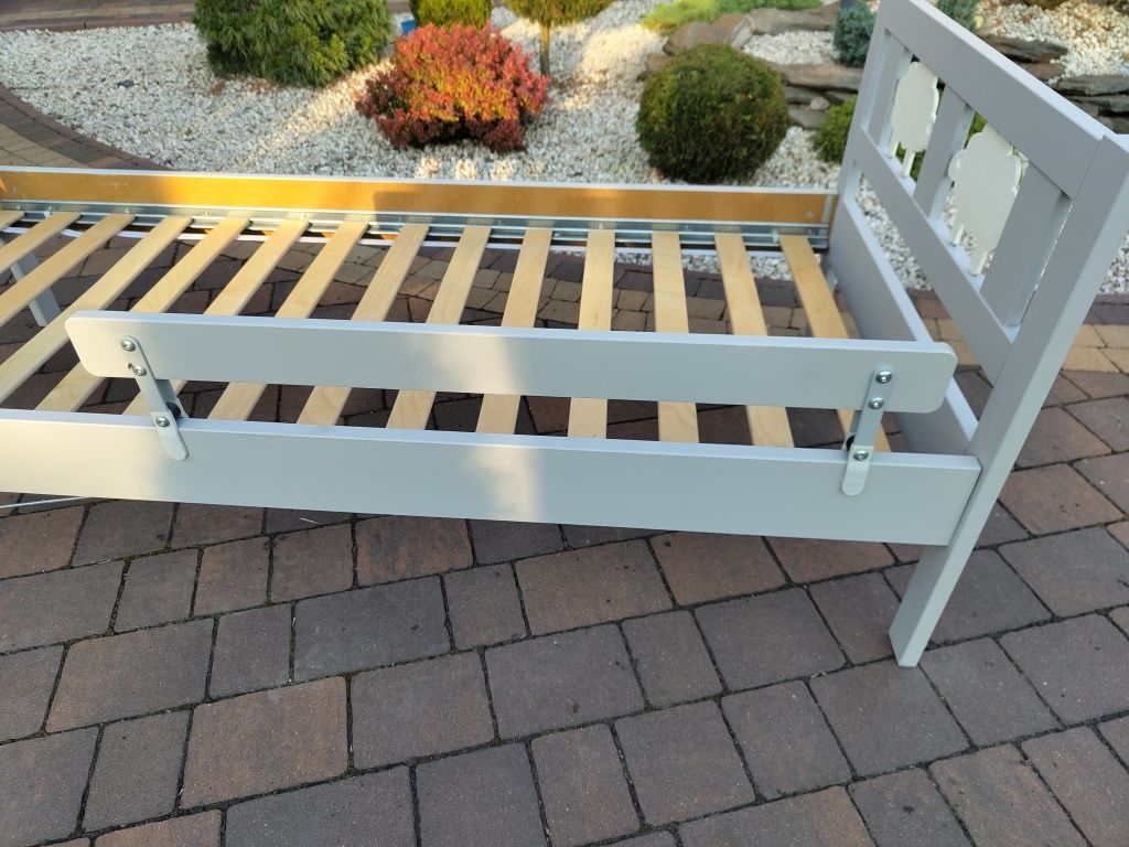 Łóżko z barierką IKEA Kritter 160x70cm (przemalowane)