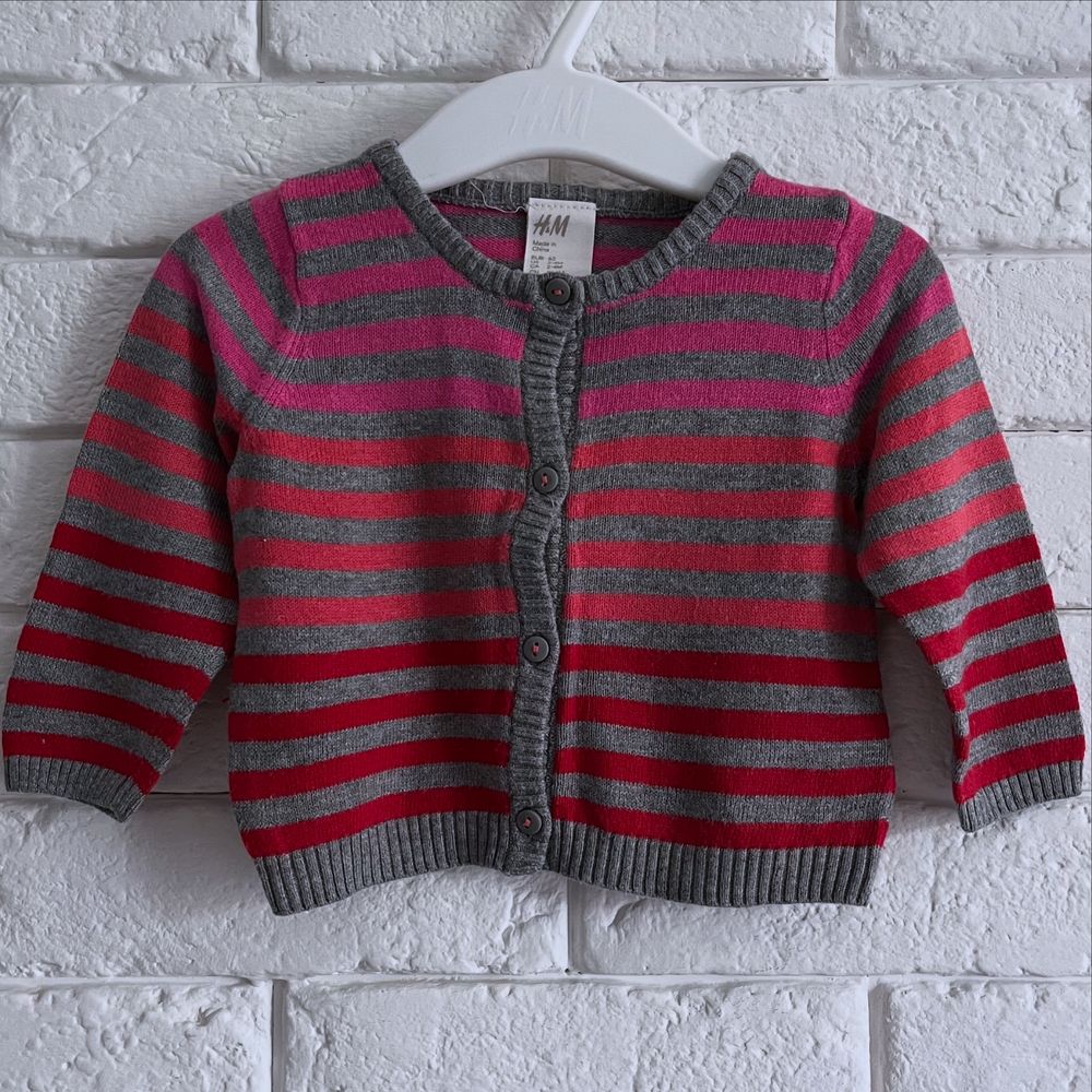 H&M 62cm sweterek, sweter zapinany na guziki w paski