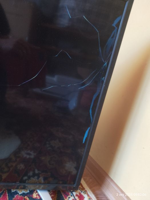 Telewizor SHARP 40 cali