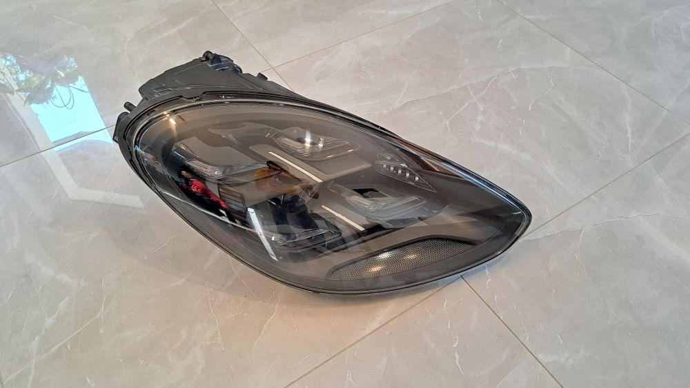 Porsche Panamera 971 973 Matrix lampa prawa przednia przód Full Led