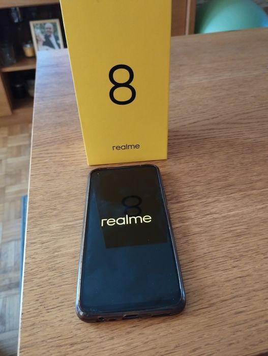 Telefon realme 8
