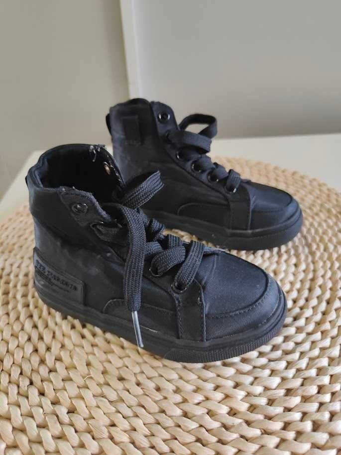 czarne trampki sznurowane rozmiar 24 River Island