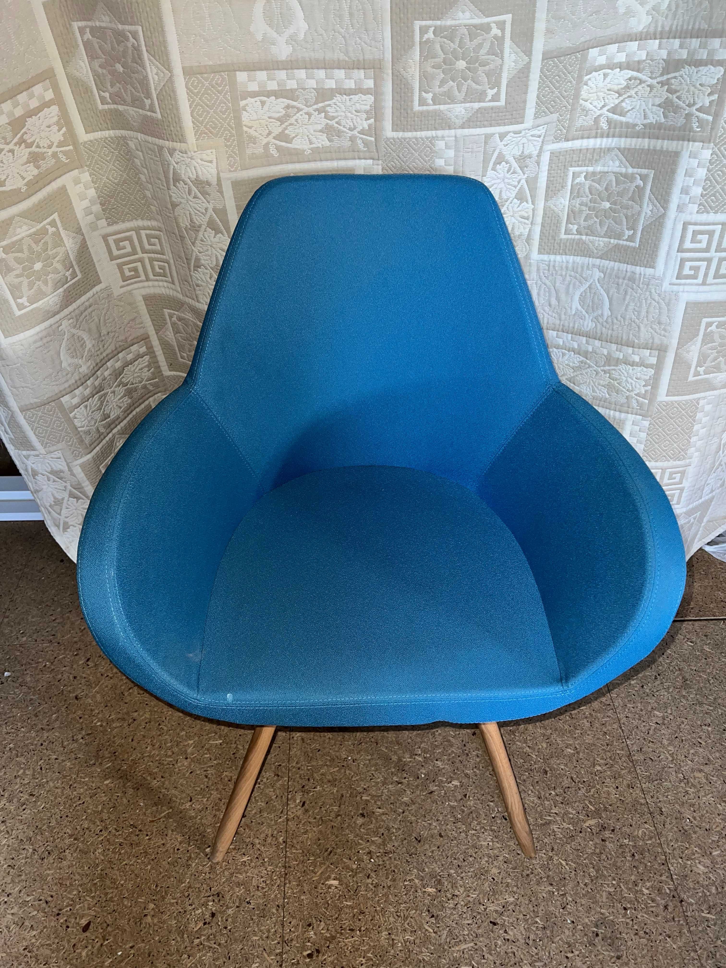 sprzedam fotele designerskie profim niebieskie 4 szt