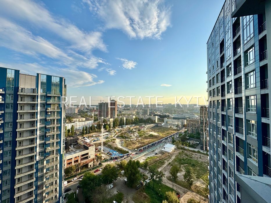 Оренда 2-кімн ЖК Central Park Джона Маккейна 7 Французький квартал