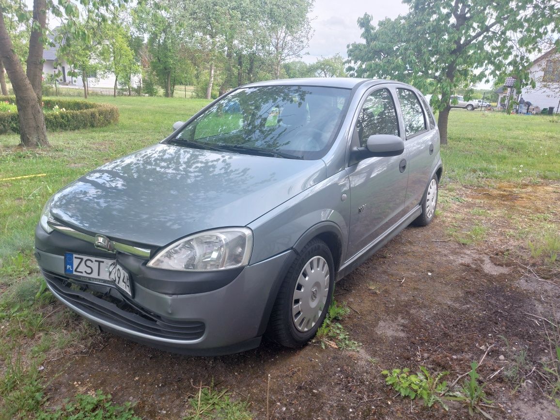 Opel corsa C 1.2 Rezerwacja