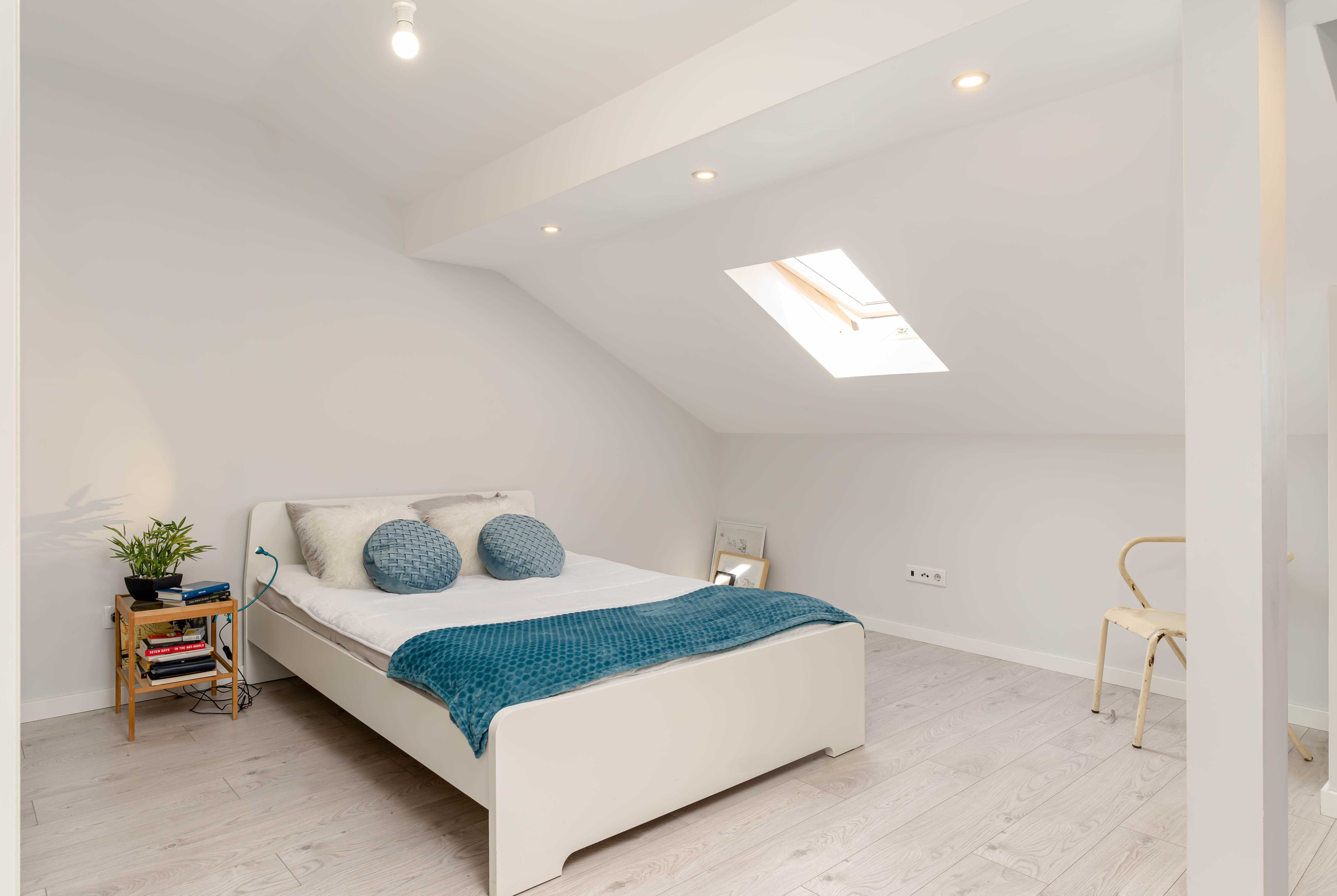 T4 Duplex Remodelado com 4 casas de banho  Almada