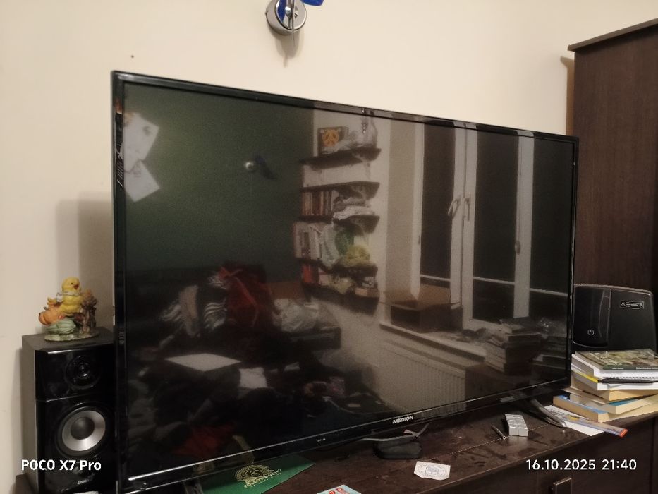 Telewizor Medion 50" + głośniki Genius