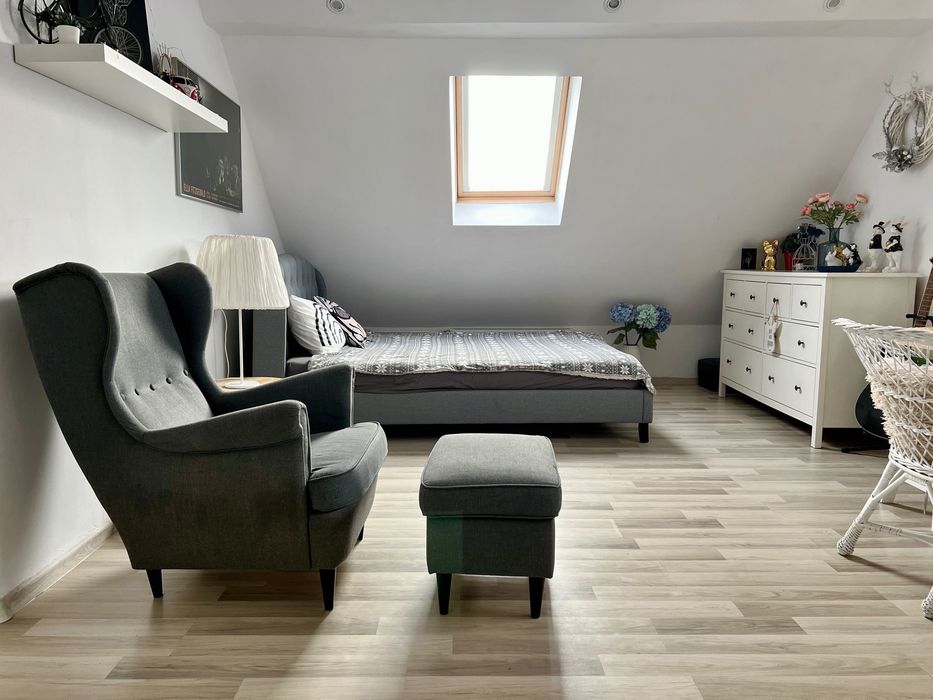 Dom w zabudowie bliźniaczej w malowniczym Stańkowie