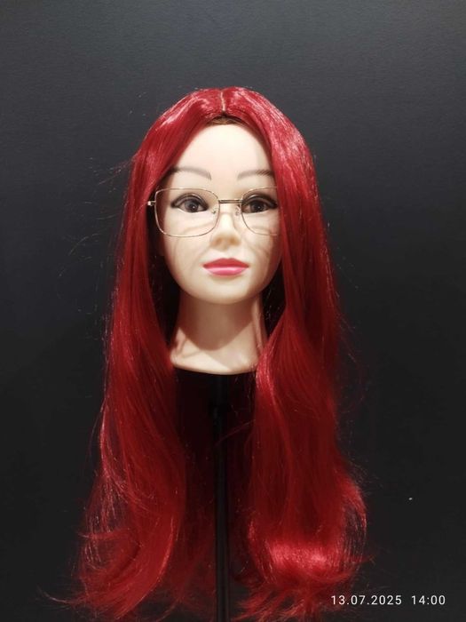 Peruka Siudus. Włosy delikatnie falowane, długie