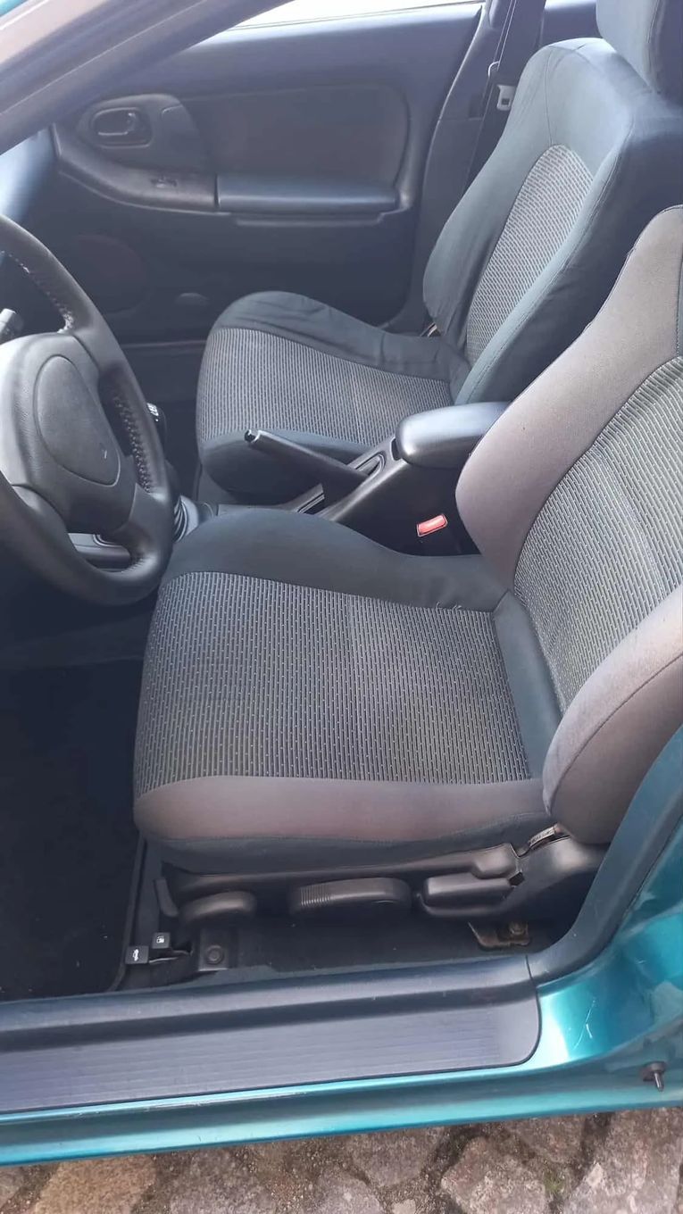 Mazda 323 F 1.5