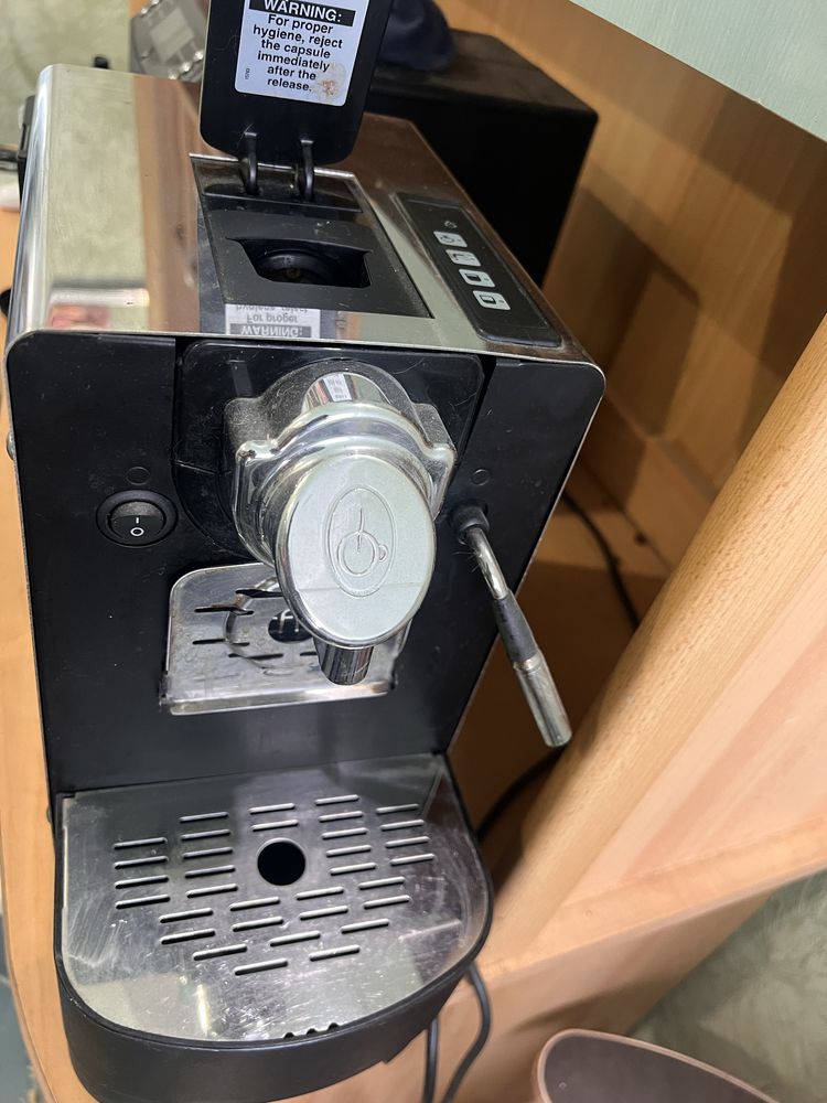 Продам капсульную кофемашину TOTTI CAFFE