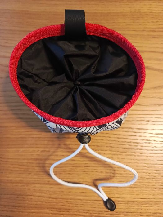 Woreczek na magnezję Ocun Lucky - flowers white.