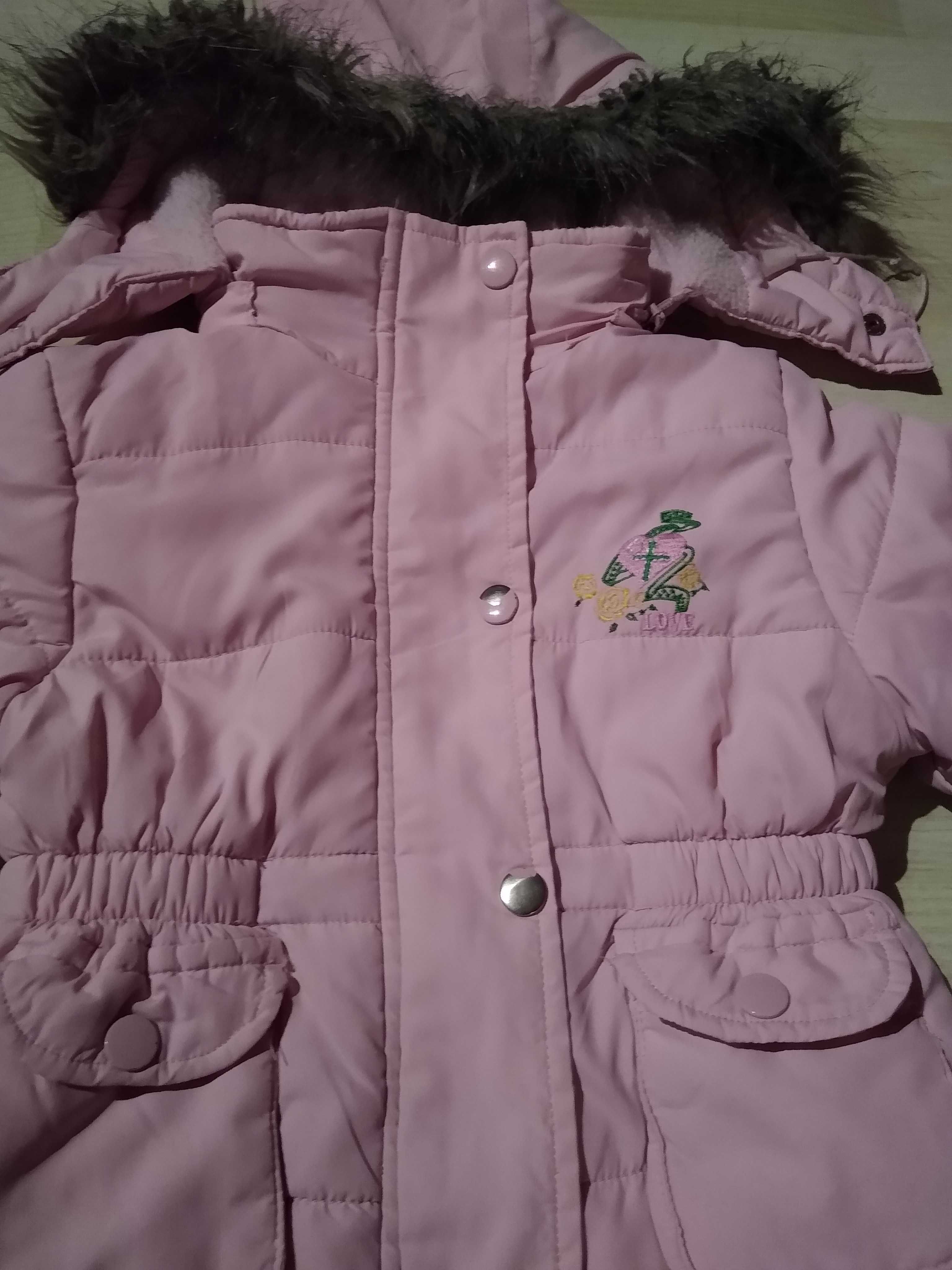 Ocieplana kurtka dla dziewczynki na zimę r. 86-92