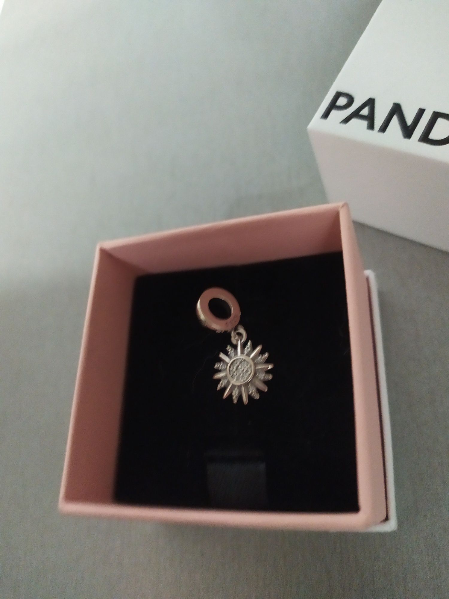 Charms zawieszka S925 słońce do Pandora Moments nowe wiszący prezent