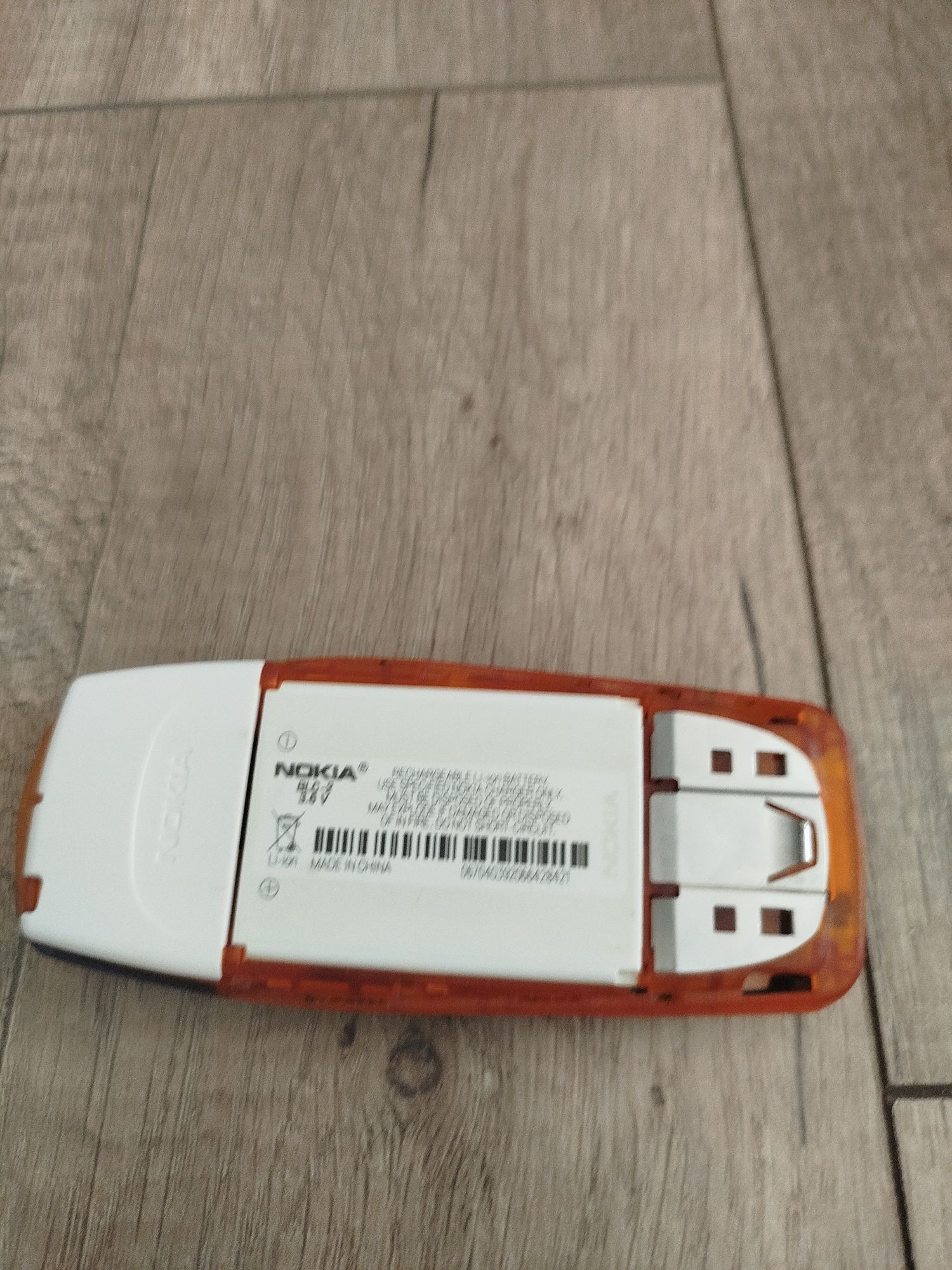 Nokia 3510i dla kolekcjonerzy (chyba uszkodzona bateria)