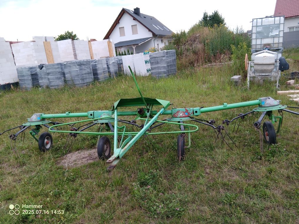 Przewracarka, przetrząsarka , pająk do siana Deutz Farh