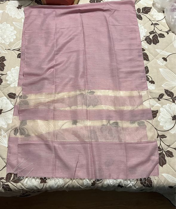 Lenço rosa de senhora com transparências como novo