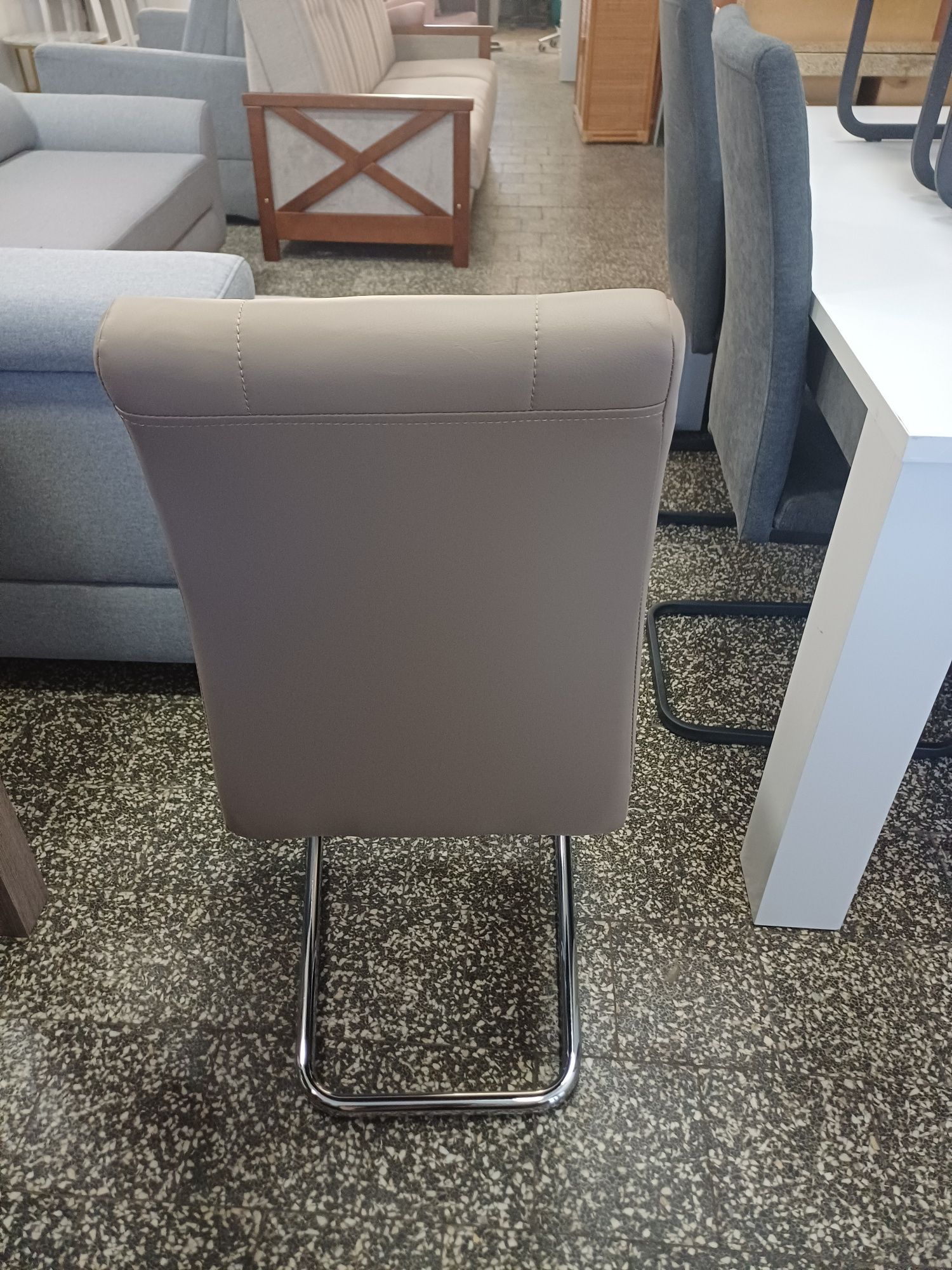 Stół rozkładany 80cm × 80cm + 4 krzesła