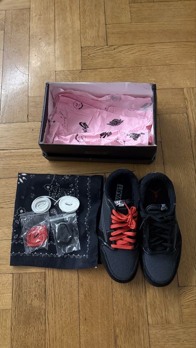 Nike travis scott r.39, dodatkowe sznurówki i bandana