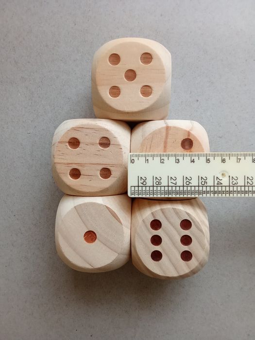 Кубики/кості гральні.
