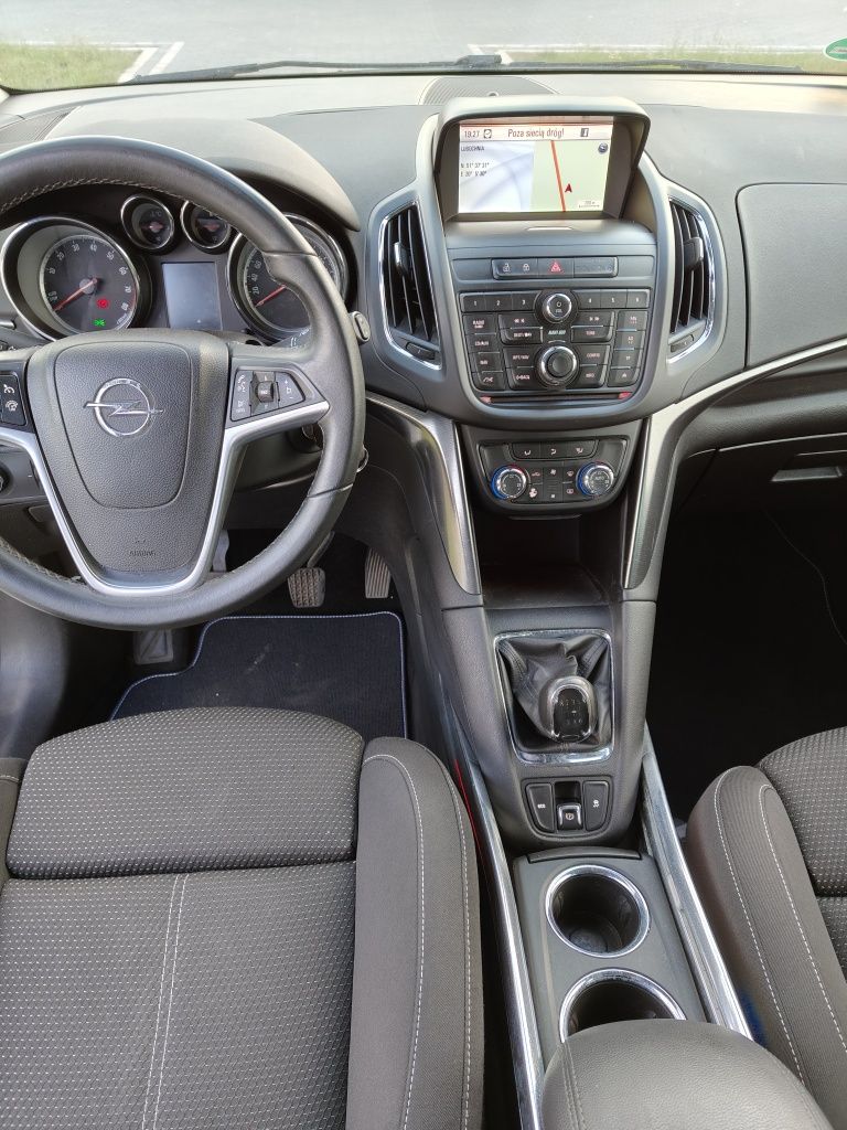 Opel Zafira C 1.4 turbo 2012r.