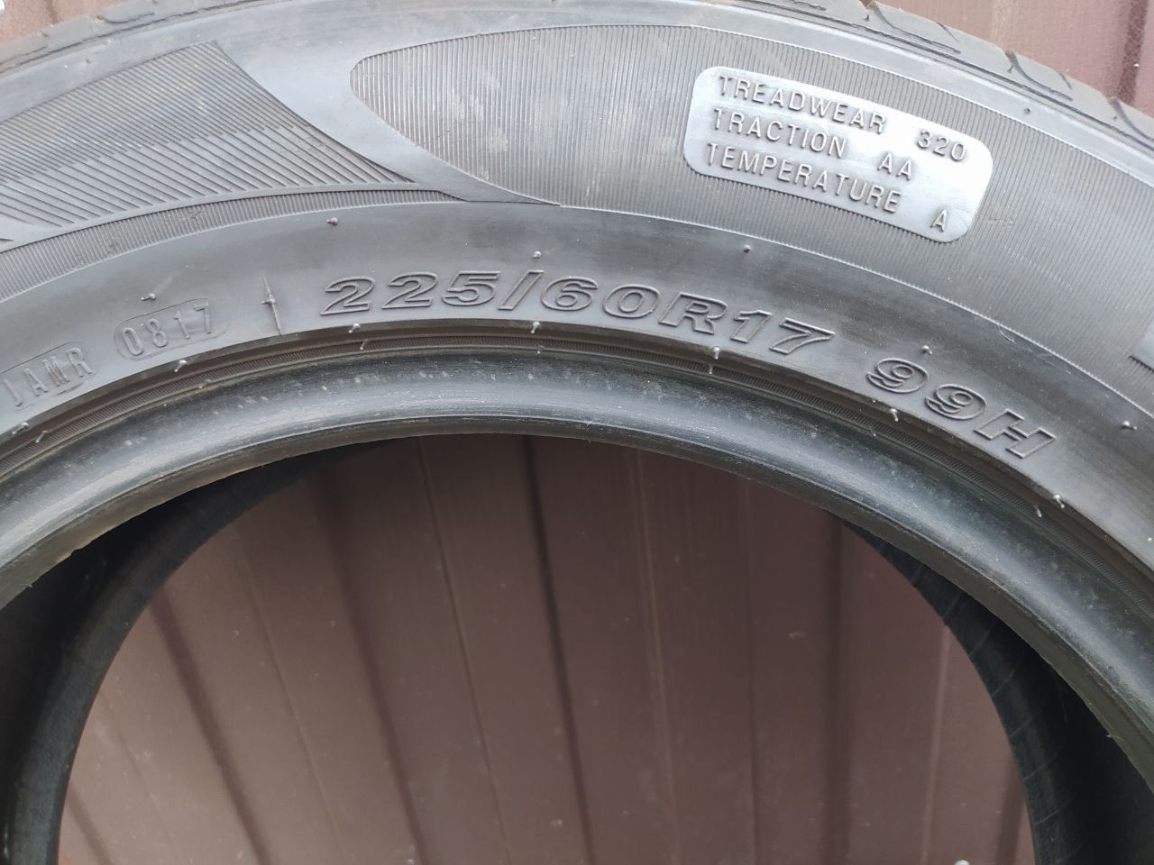 Продам 225/60r17