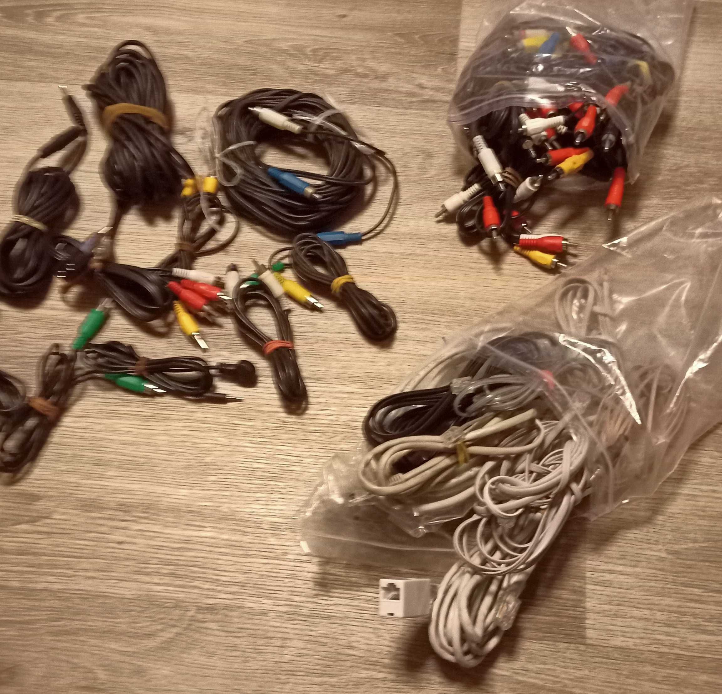 Сплиттер HDMI, планки памяти, оптоволокно,шнуры питания/удлинения комп