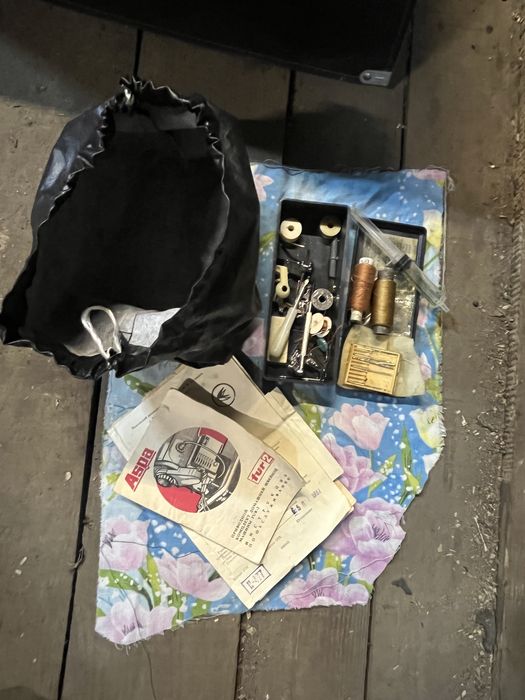 Продам Швейна машинка чайка 132 М