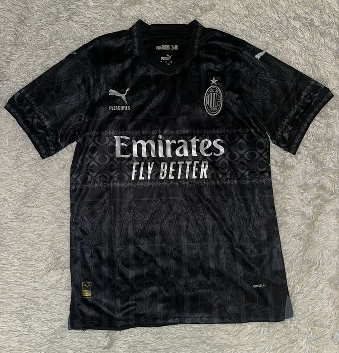 AC Milan x Pleasures 23/24 Black Kit Pulisic 11 M