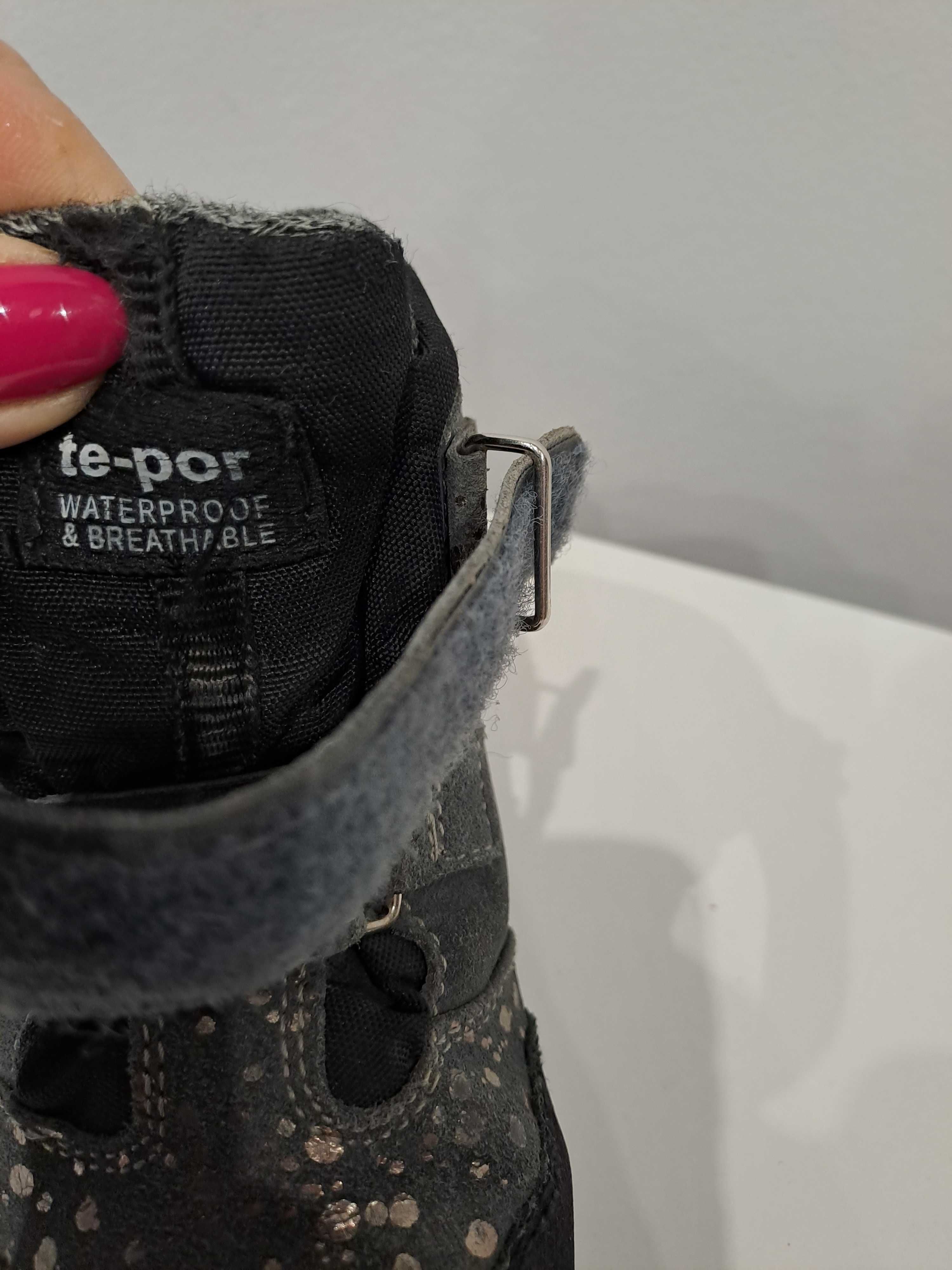 Buty Mrugała wodoodporne 28