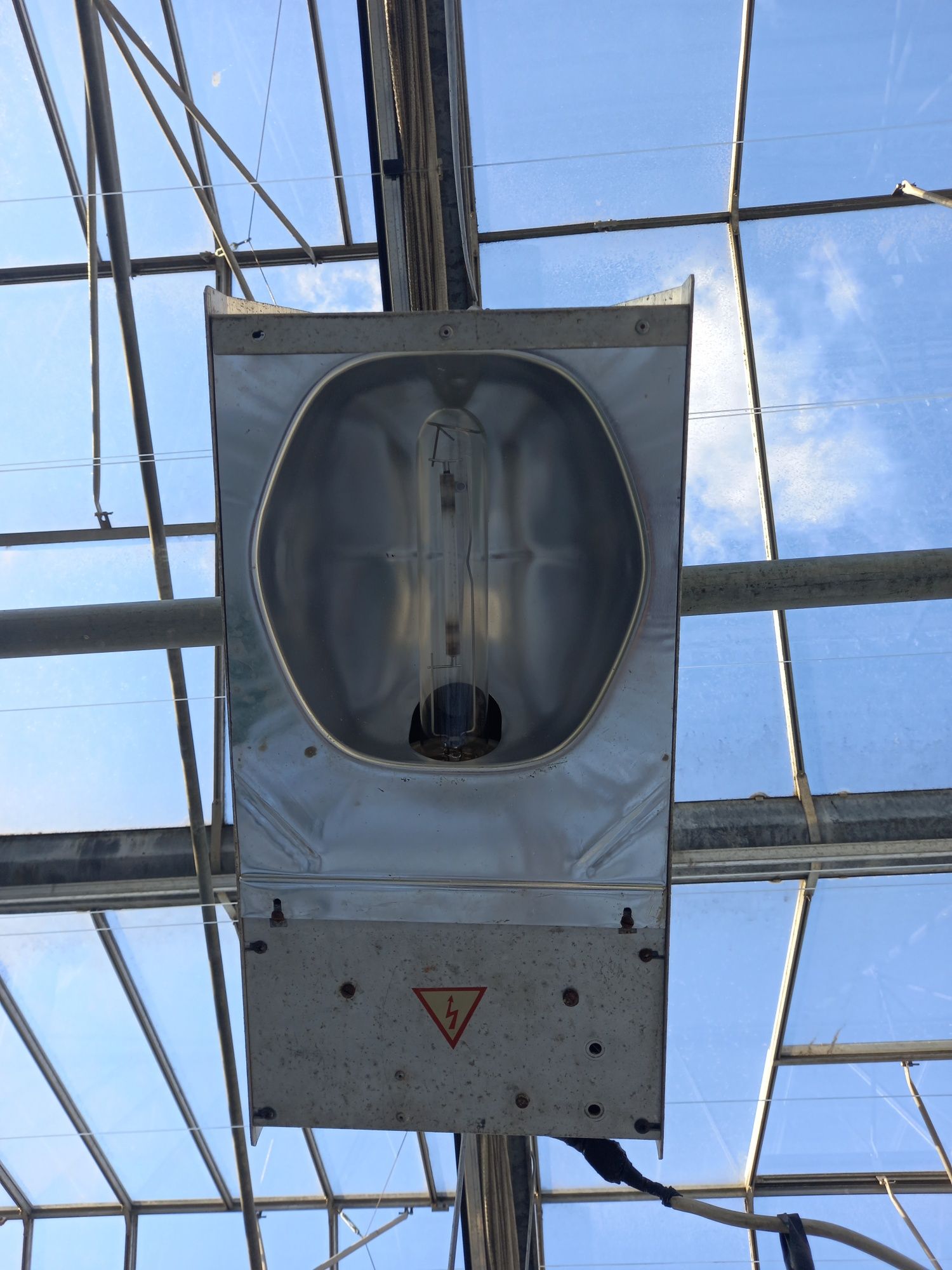 Lampy sodowe szklarnia 250W