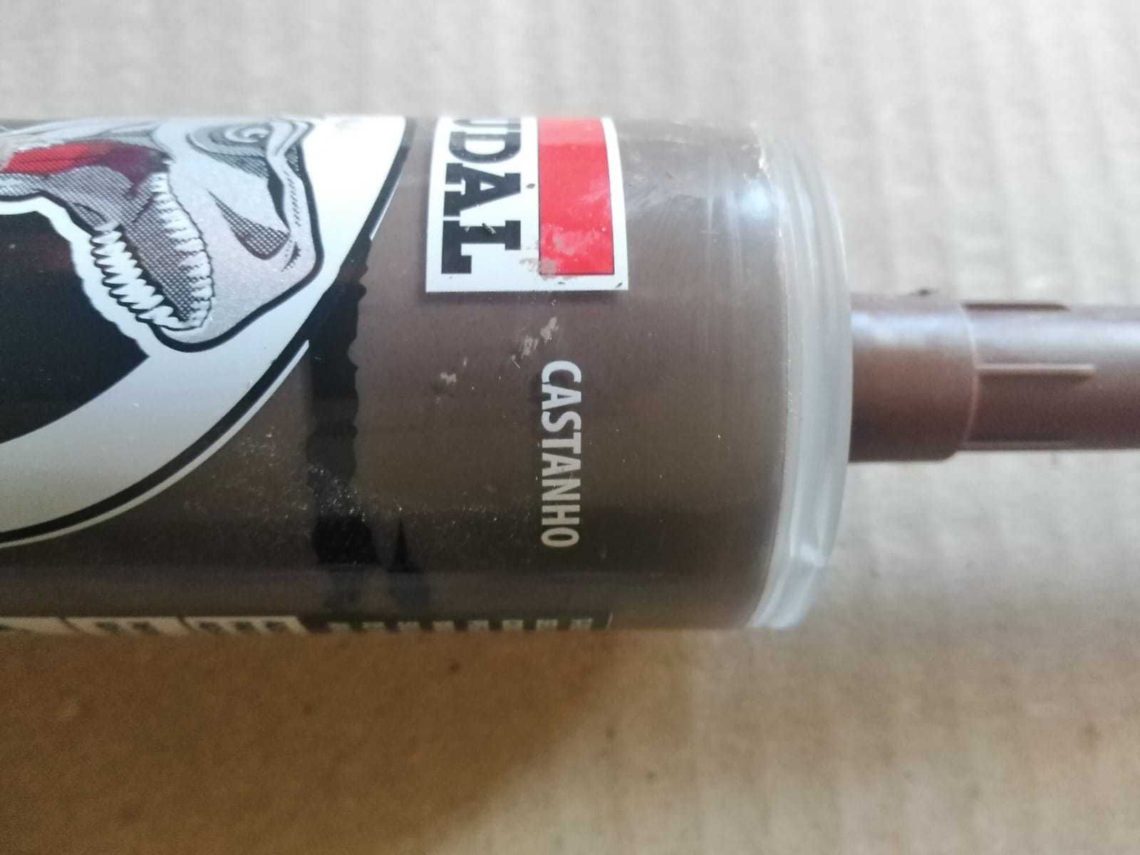 Silicone castanho T-Rex - usado há 1 semana - praticamente cheio