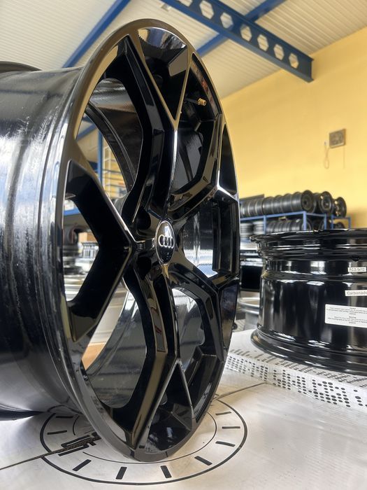Felgi aluminiowe Audi A8 S8 Q7 SQ7 Q8 SQ8  22 cali czarne