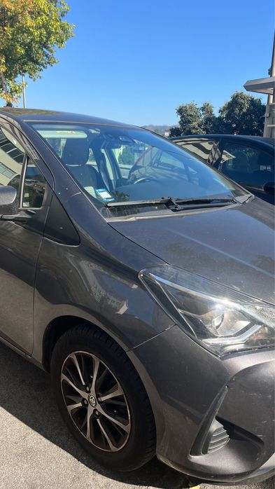 Toyoya yaris 1.0 em bom estado