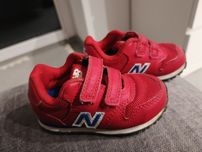 Buty New Balance rozmiar 21 świetny stan