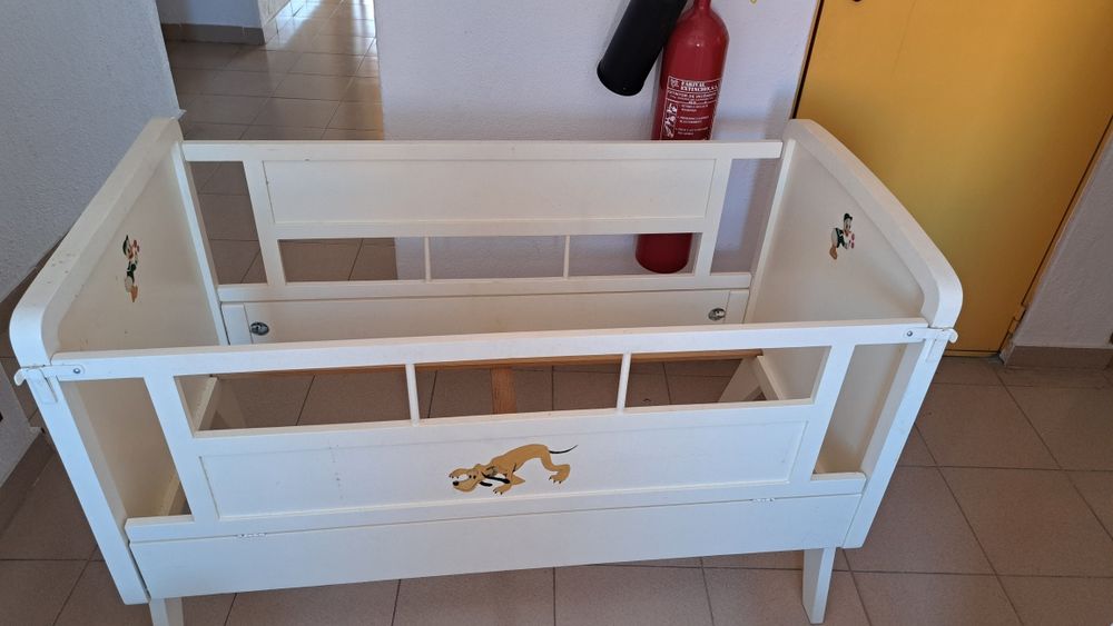 Berço vintage - inicio anos 70