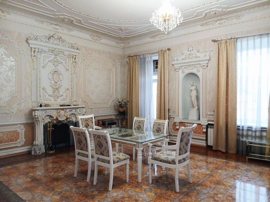 Сдам большую дорогую 3хк квартиру в центре Одессы