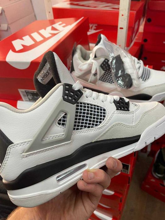 Кроссовки Nike Jordan 4 military / Джордан белые высокие 37 38 39 40