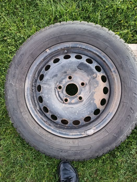 Koła opony zimowe r16 195/65 rozstaw 5x112 felgi audi