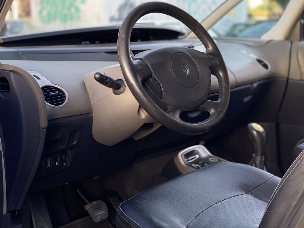 Renault Grand Espace 3.0 dCi V6 Initiale Automática – 2005
