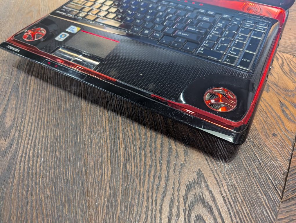 Laptop gamingowy Toshiba Qosmio x305 KLASYK