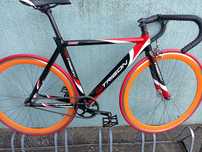 Single speed z hamulcem, ostre kolo TRIGON TTAA01 alu/carbon