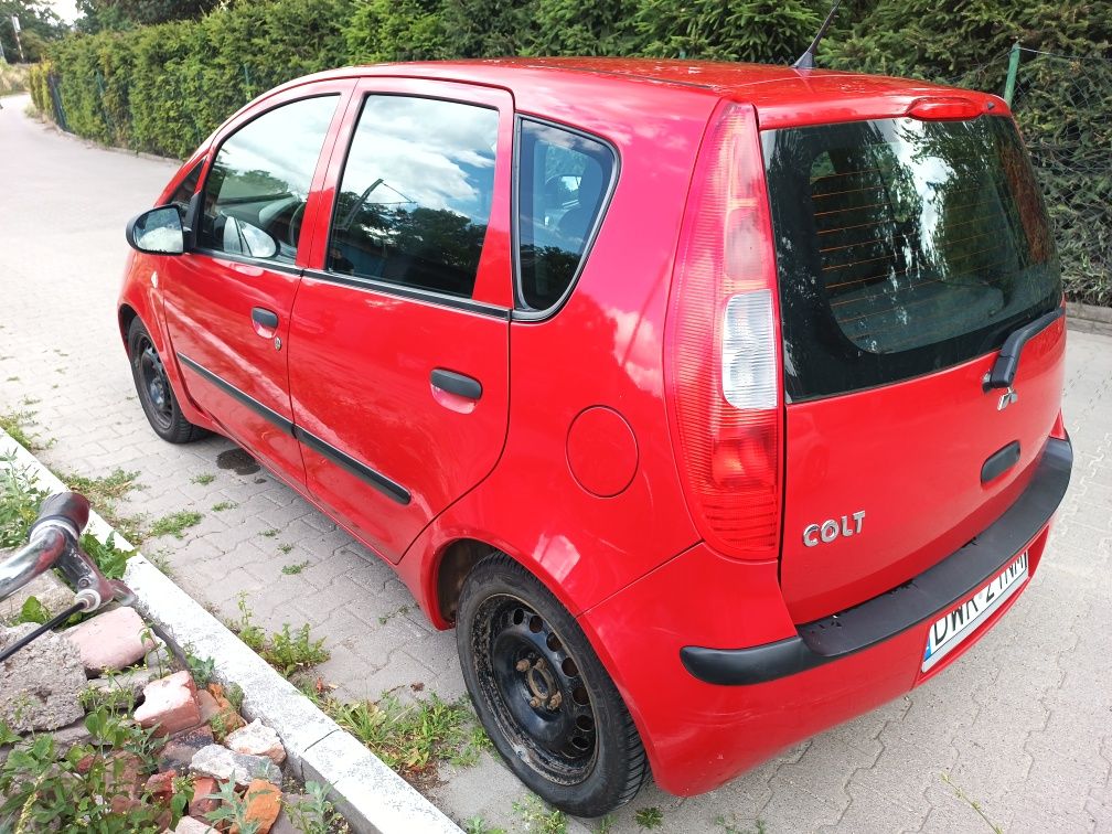Mitsubishi Colt 1.1 pierwszy właściciel stan bardzo dobry.